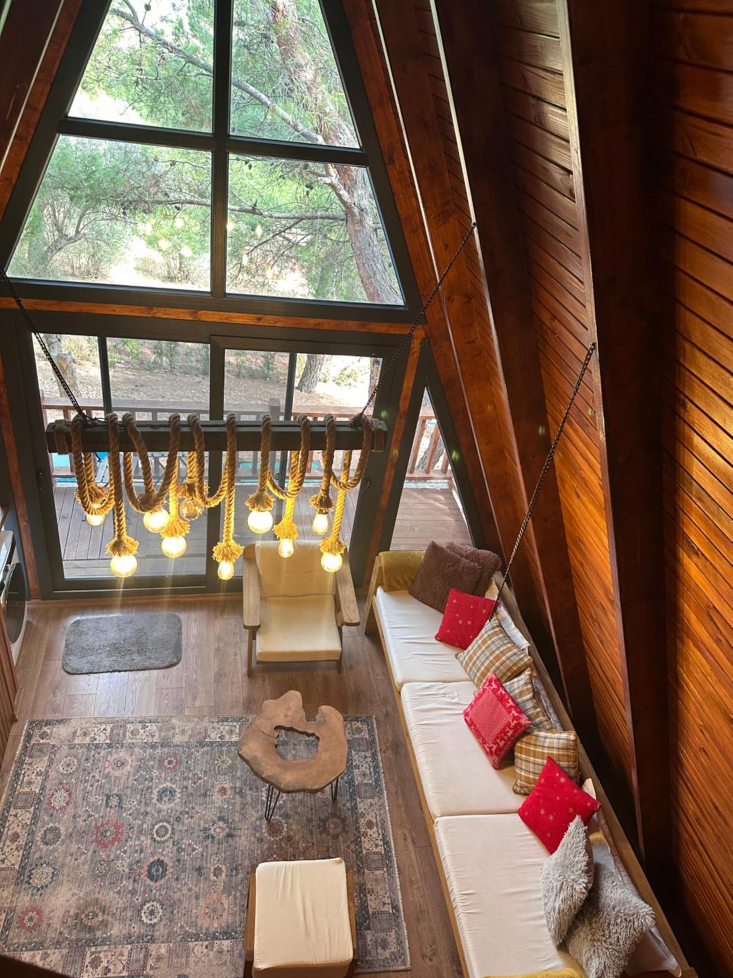 Panurlawoodenhouse Oezel Havuz& Sauna Mavi Dış mekan fotoğraf