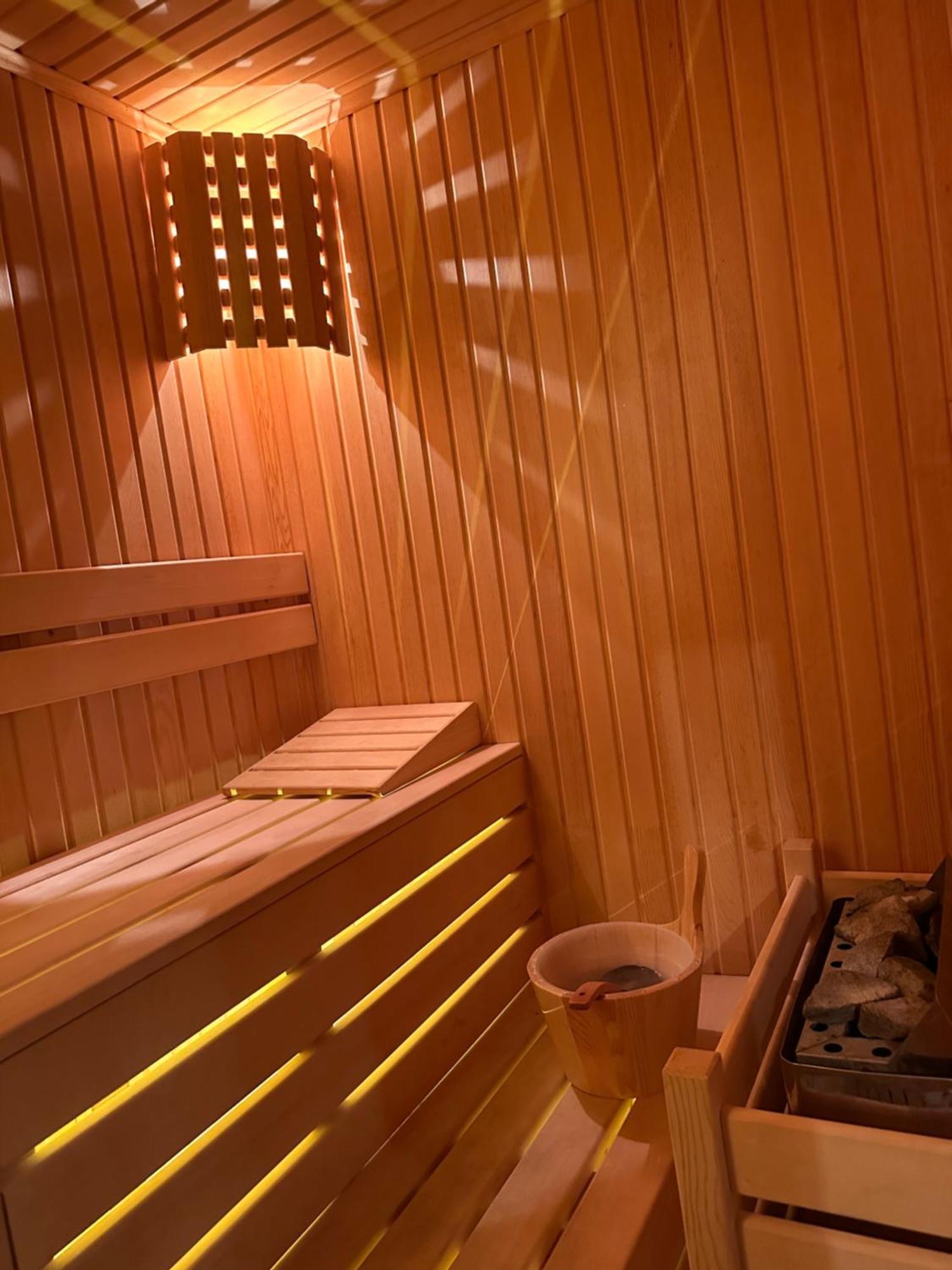 Panurlawoodenhouse Oezel Havuz& Sauna Mavi Dış mekan fotoğraf