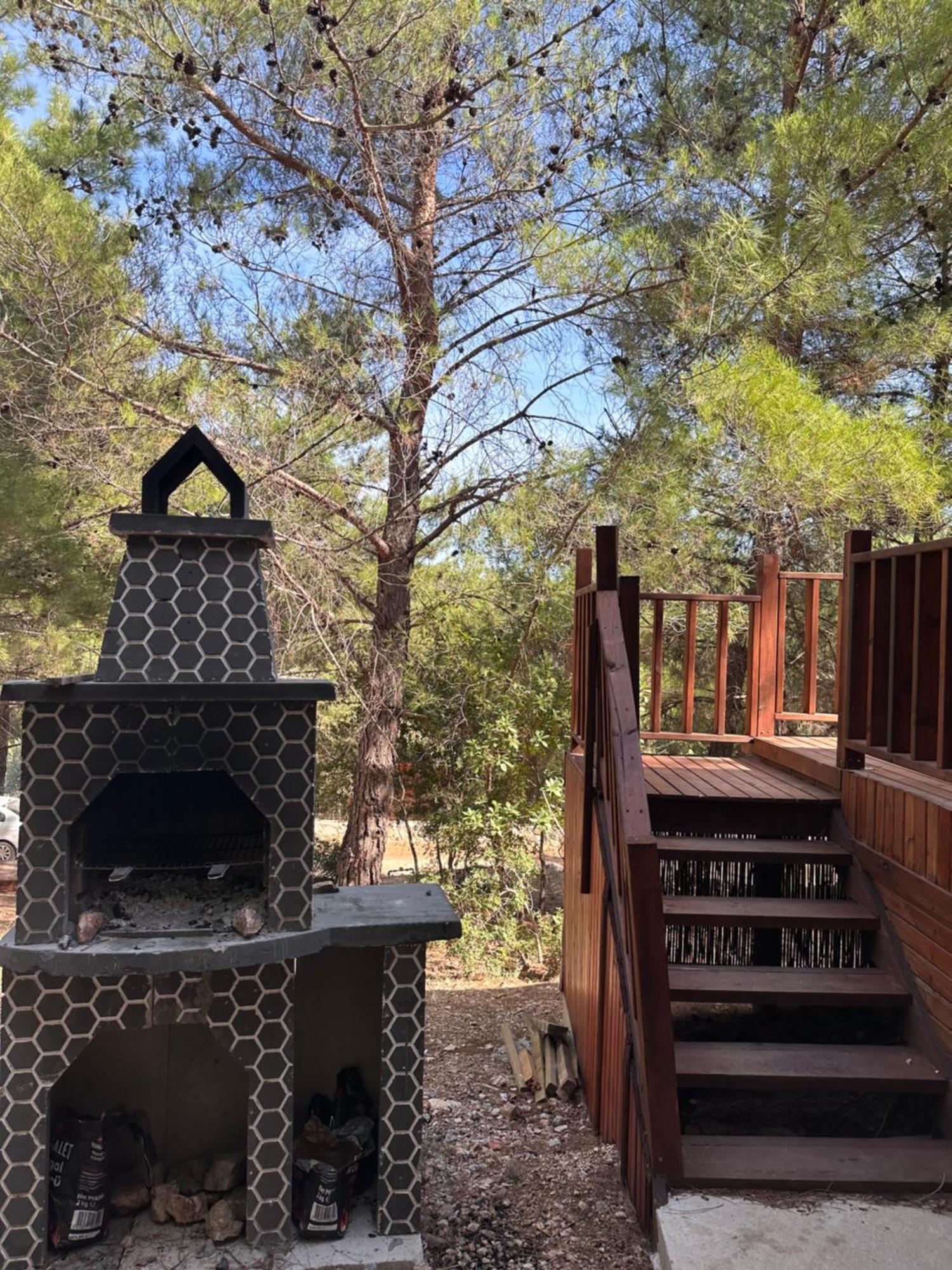 Panurlawoodenhouse Oezel Havuz& Sauna Mavi Dış mekan fotoğraf